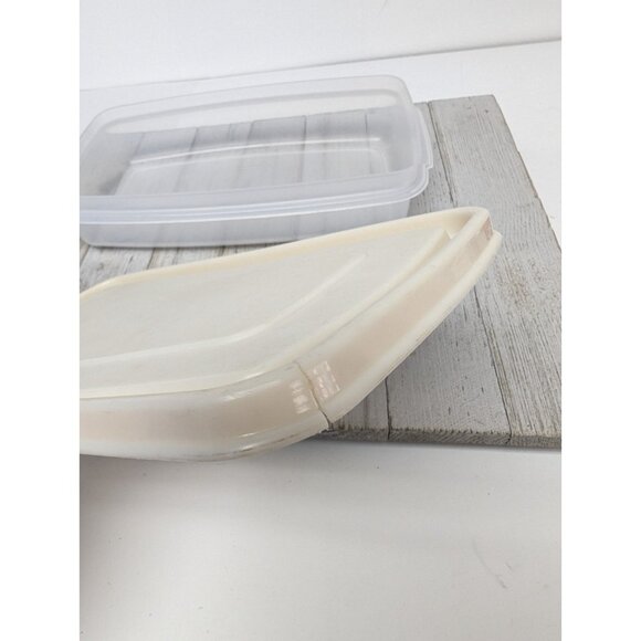Vtg. Rubbermaid Servin' Saver Rectangle 4 cups #5 Almond Lid - Picture 3 of 9